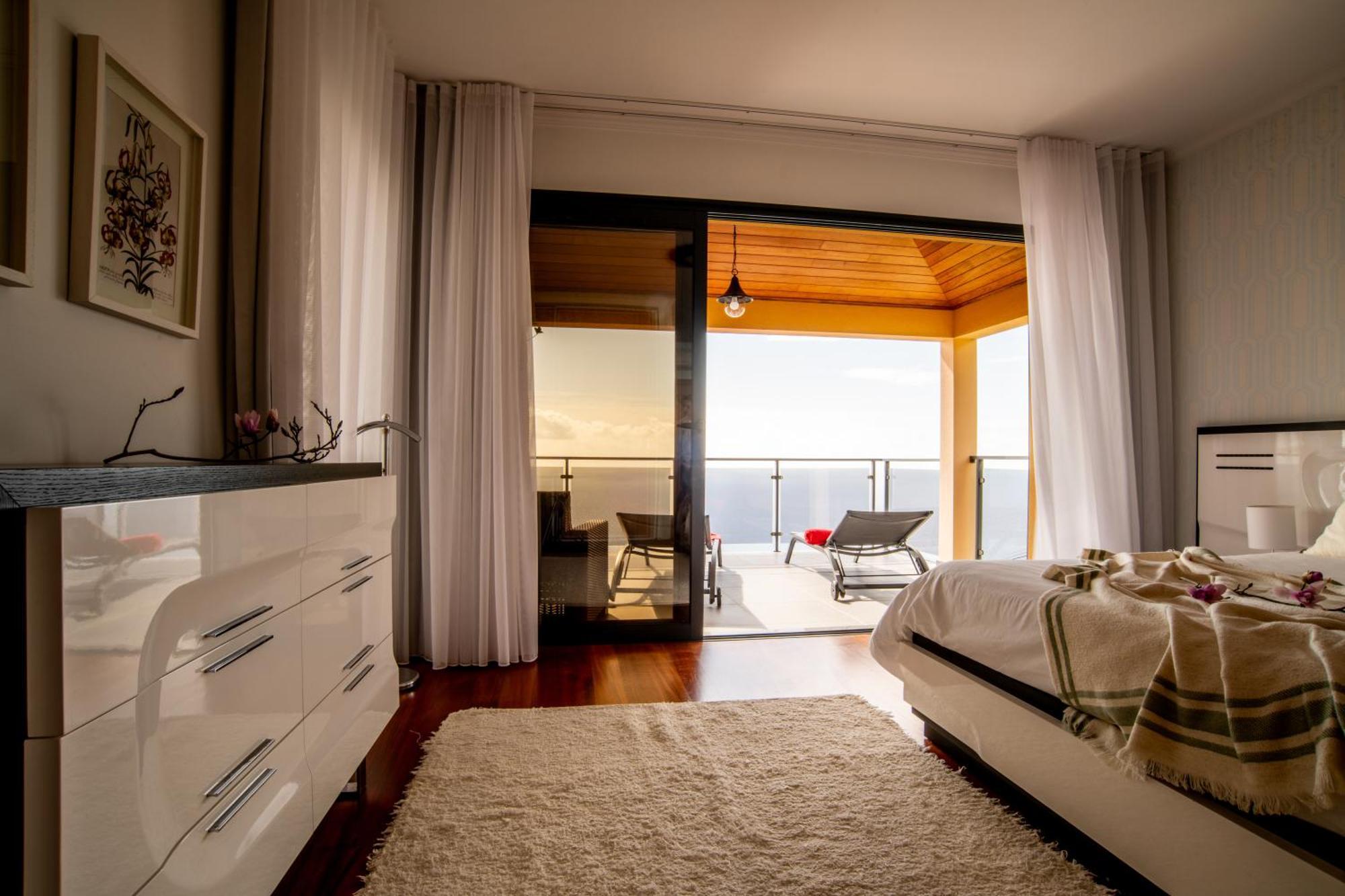 Bairos House - Coastal Escape