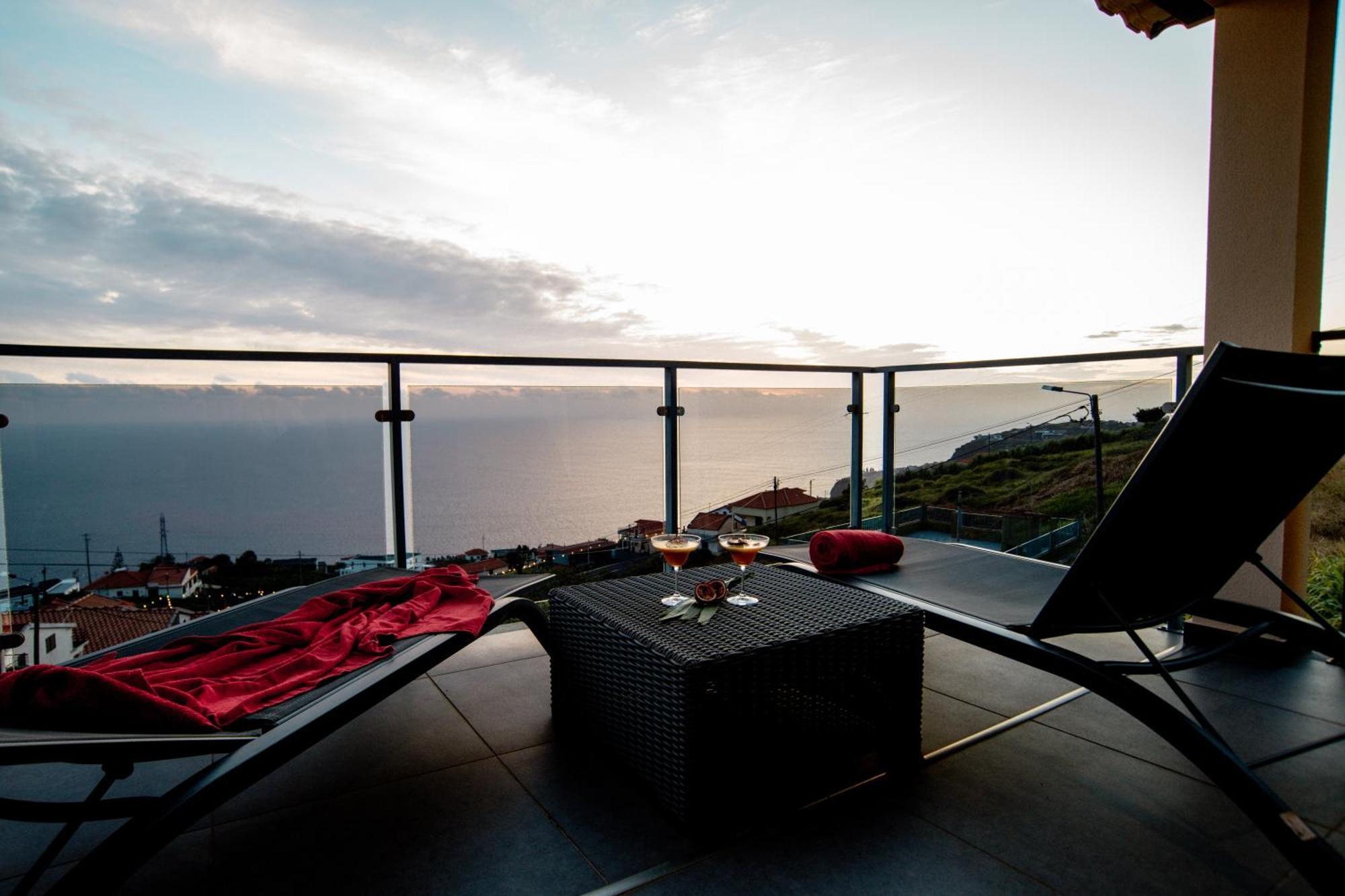 Bairos House - Coastal Escape Ribeira Brava